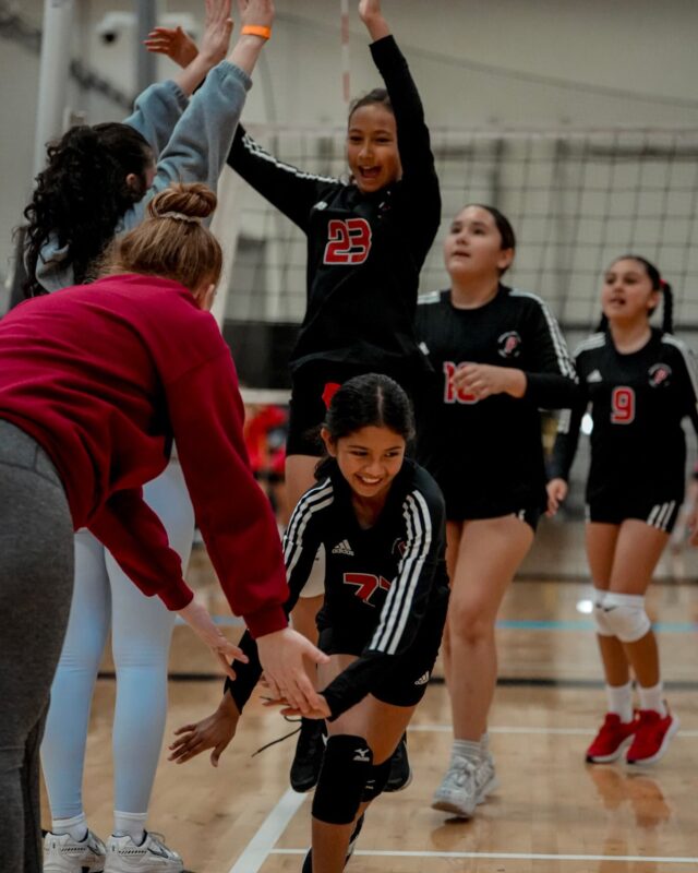 Best of luck to all of our teams competing in Summer Soirée and West Coast Invite this weekend! 🏐🏐
#WORK. 
📸 @norminstormin