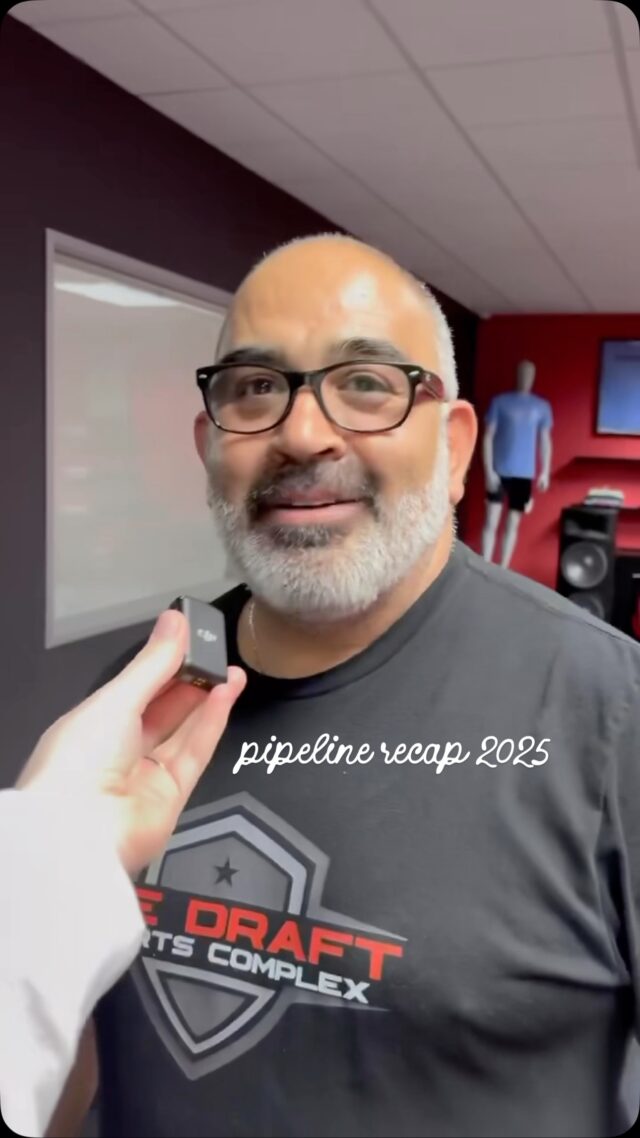 Coaches have fun around here. Merry Christmas and happy holidays!! See you all next year!! #work #allin #pipeline